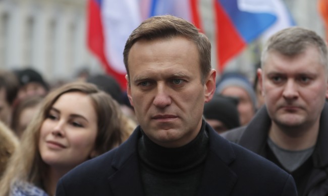 Алексей Навални е в кома – предполага се, че руският опозиционер е отровен