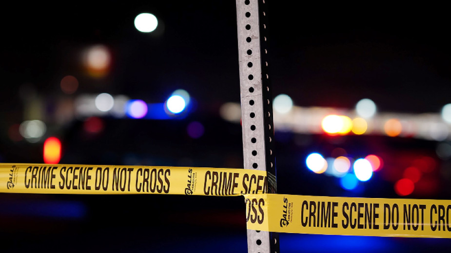 Двама убити и трима откарани в болница след стрелба на битпазар в град Хюстън в щата Тексас
