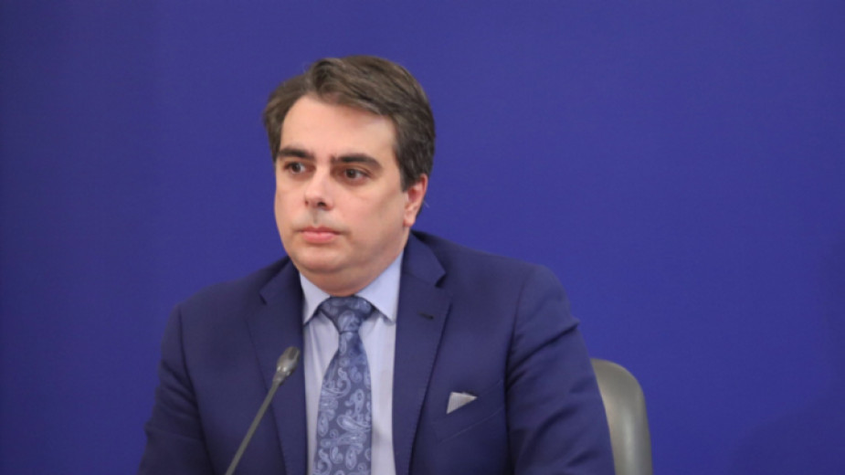 Основните параметри на бюджета са ясни и не са променени, заяви министърът на финансите Асен Василев