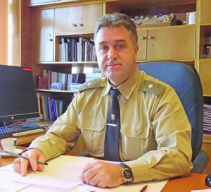 Бригаден генерал Иван Маламов: Доброволната служба е глътка въздух за войската