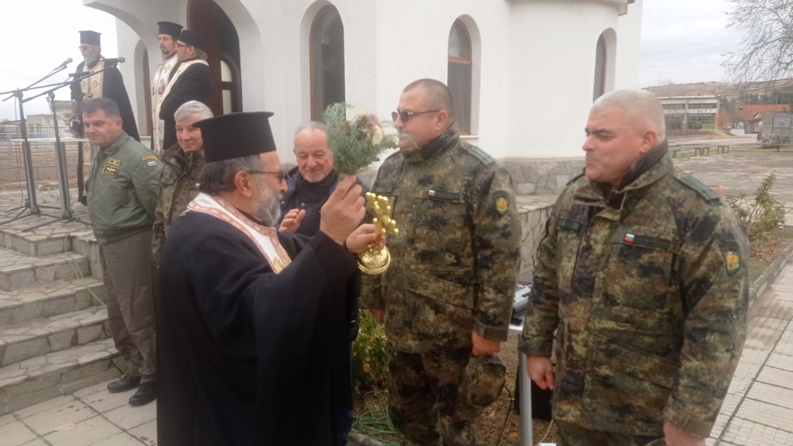 - armymedia.bg