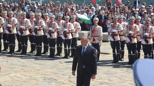 Радев на Шипка: Ще победим страха, за да може да просперира България