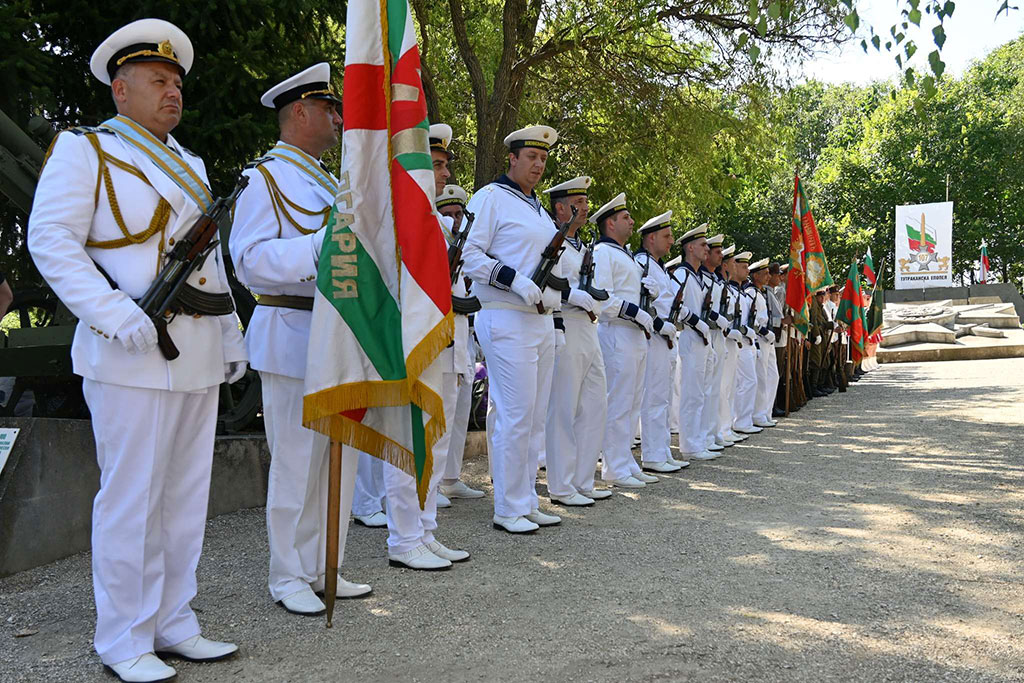 Военноморските сили почетоха паметта на загиналите в Тутраканската епопея