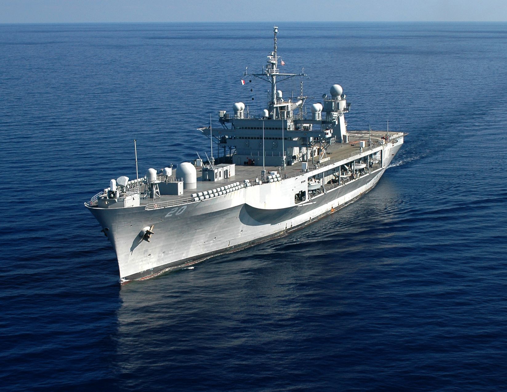 Флотът на САЩ прави учение в 17 часови зони
