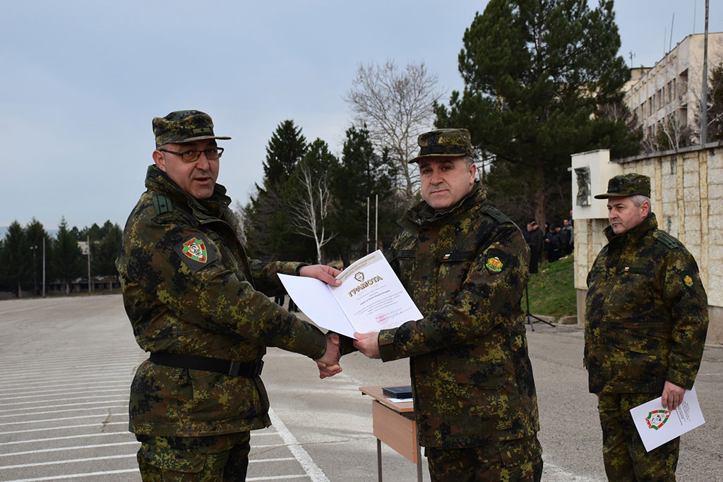 - armymedia.bg