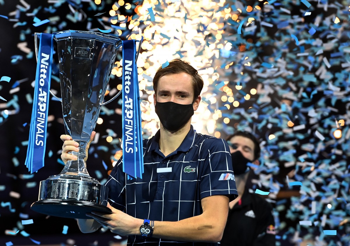 Даниил Медведев спечели титлата на финалния турнир на АТП в Лондон