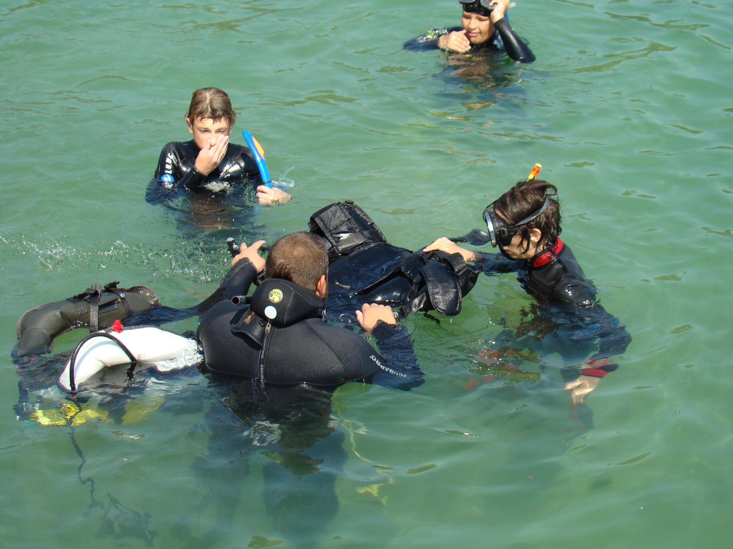 В Деня на моряка доброволци от Варна демонстрираха спасяване на хора, паднали зад борда
