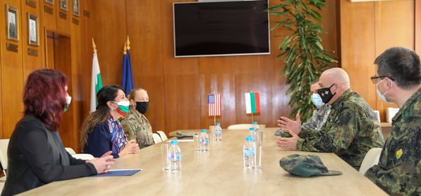 Европейското командване на САЩ дари консумативи на ВМА