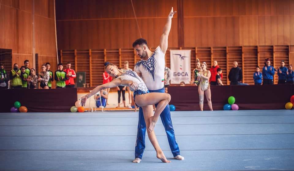 Смесената двойка Мариела Костадинова и Теодор Великов залага на сигурни елементи на Световната купа по Акробатика, която започва в петък