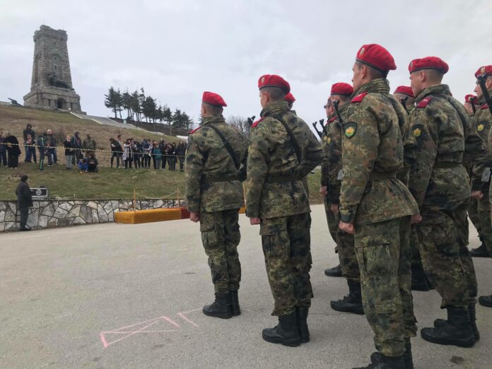 За пръв път на връх Шипка военнослужещи положиха клетва