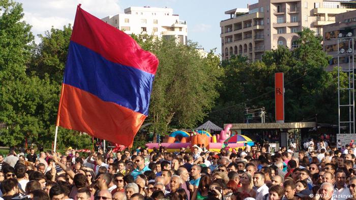 Убедителна победа за блока на Никол Пашинян в Армения