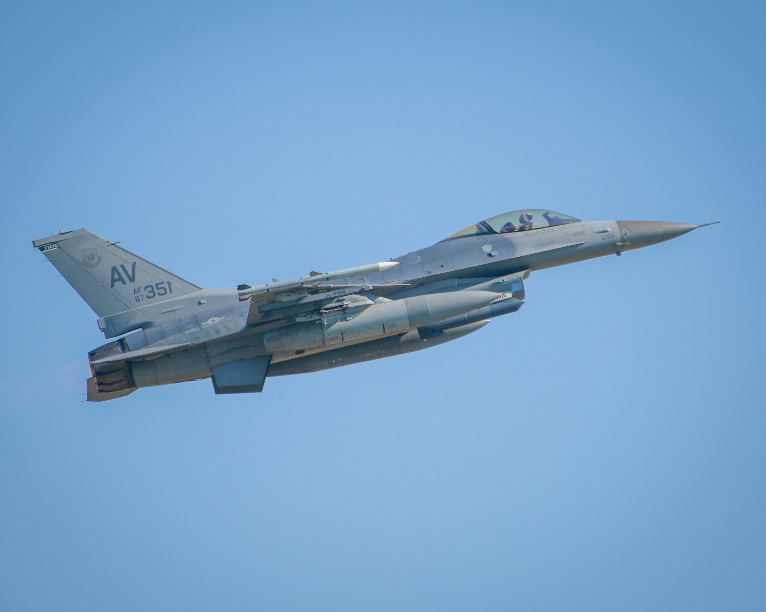 Гърция лобира за блокиране на доставките на американски F-16 за Турция