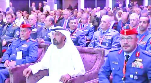 Командирът на ВВС посети Обединените арабски емирства