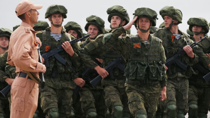 Путин подписа указ за постъпване на есенните наборници на военна служба