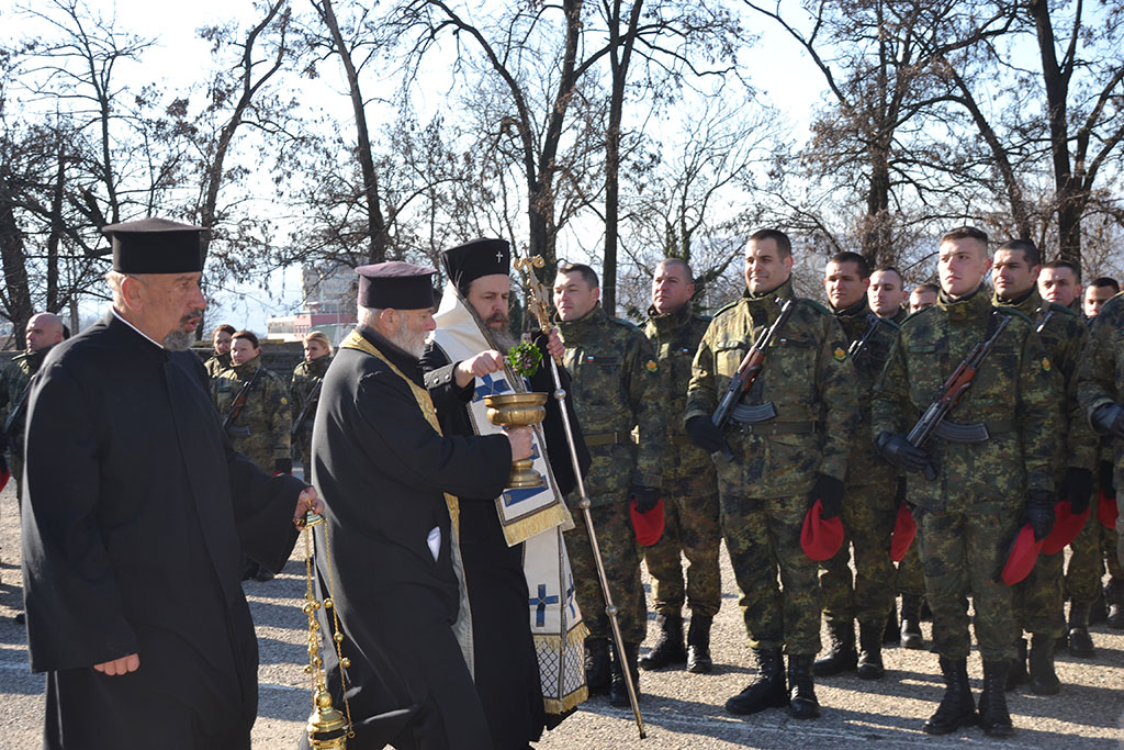 „Заклех се!” изрекоха 27 воини в Благоевград - armymedia.bg „Заклех се!” изрекоха 27 воини в Благоевград
