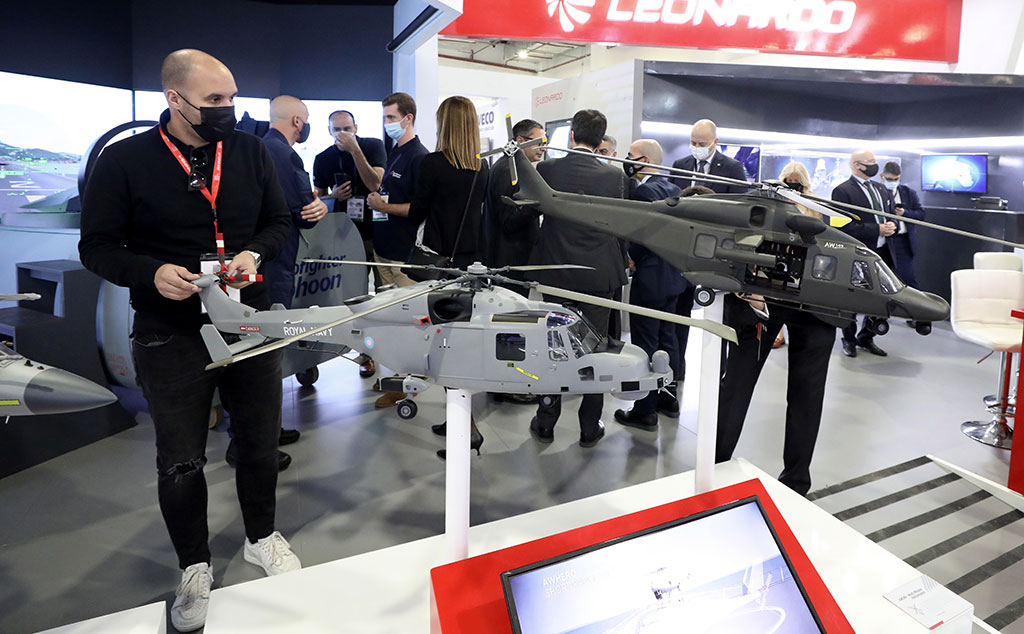 България участва в отбранителното изложение EDEX-2023, което се провежда от 4 до 7 декември в Египет - armymedia.bg България участва в отбранителното изложение EDEX-2023, което се провежда от 4 до 7 декември в Египет