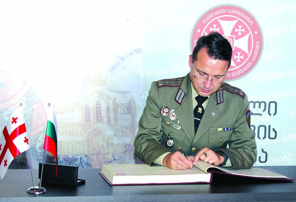 - armymedia.bg