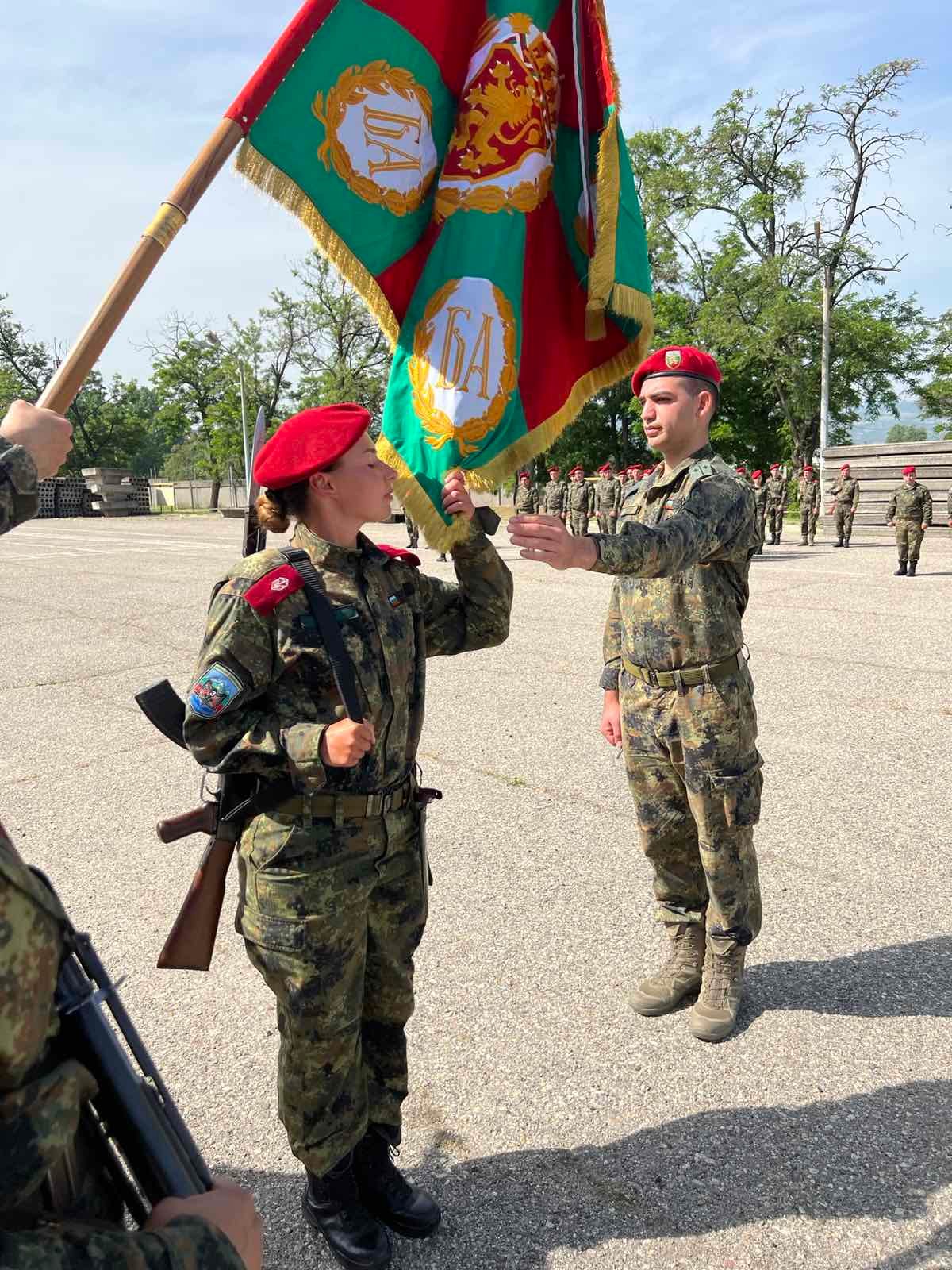 - armymedia.bg