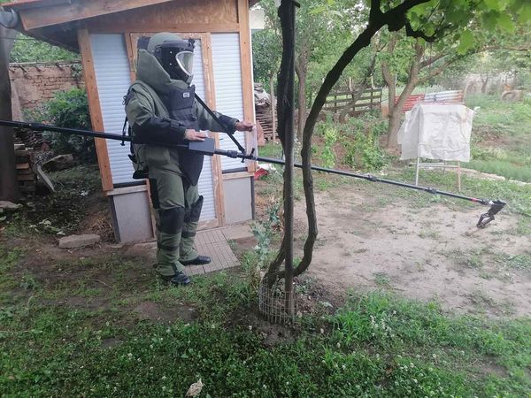 Военнослужещи от Сухопътните войски унищожиха невзривен боеприпас, открит в с. Гривица, община Плевен