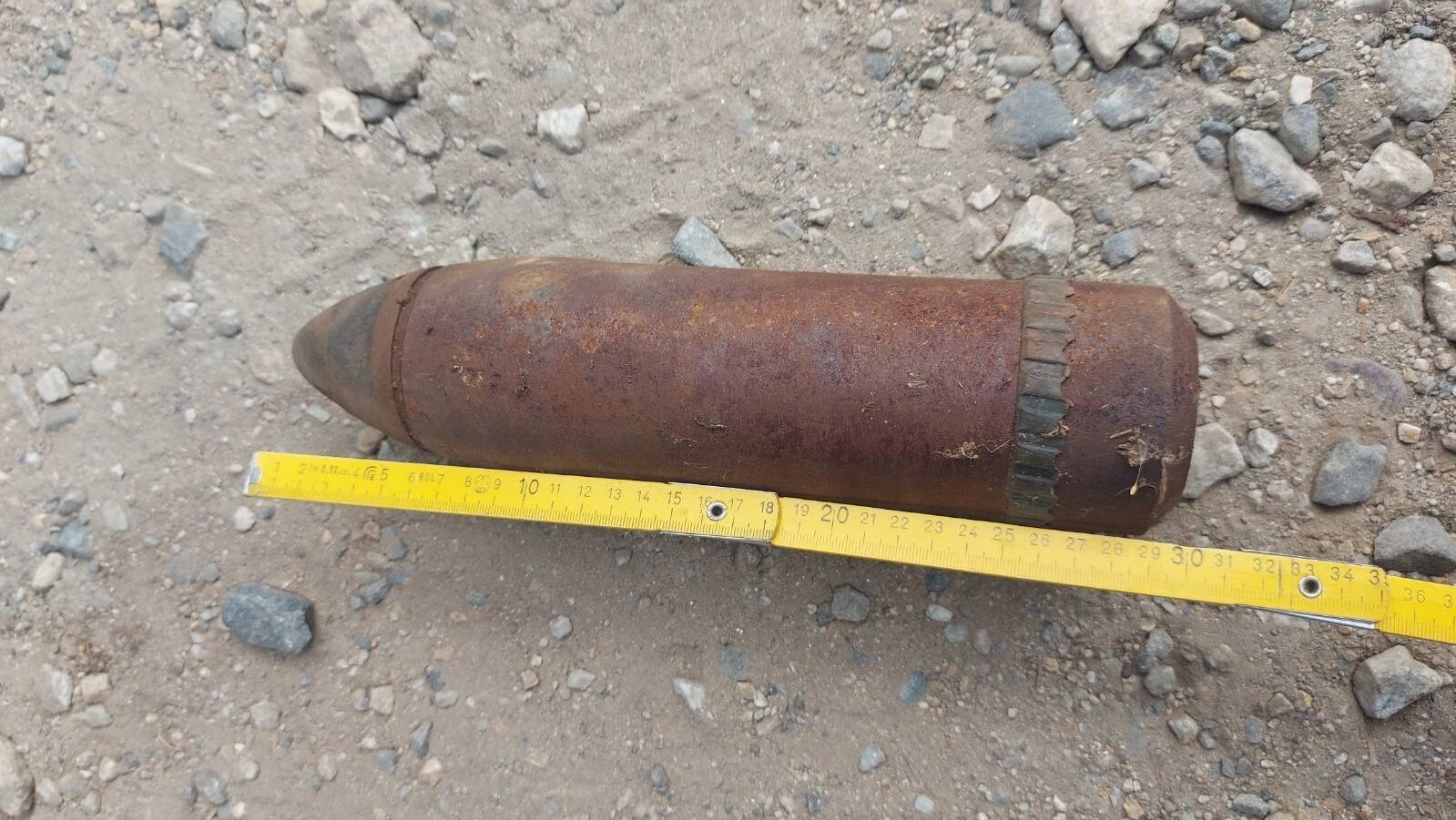 Военнослужещи от Сухопътните войски унищожиха невзривен боеприпас, открит в село Сапарево, област Кюстендил
