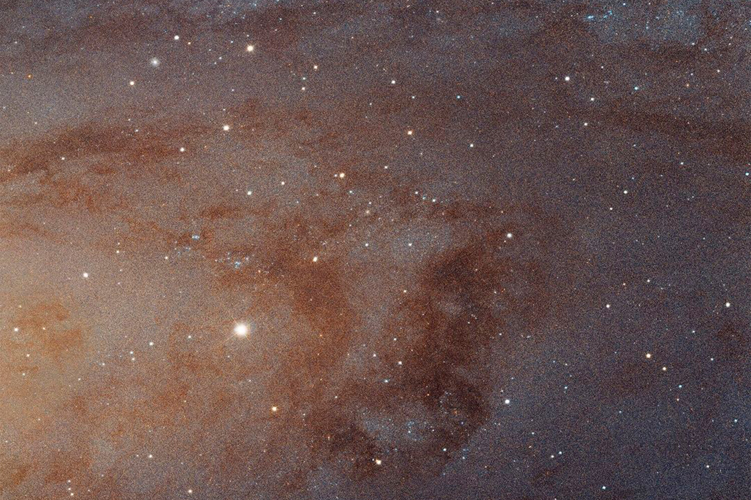 NASA публикува най-голямото изображение на галактика Андромеда