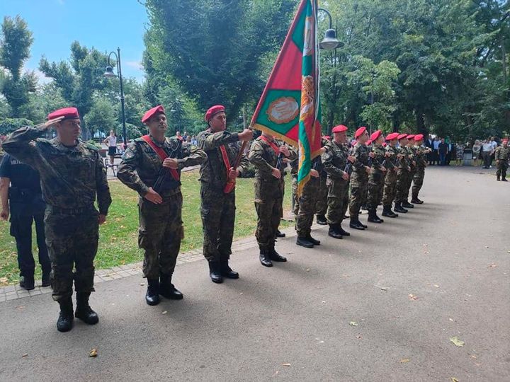 Обявени са 31 вакантни длъжности за войници в Камандването за логистична поддръжка