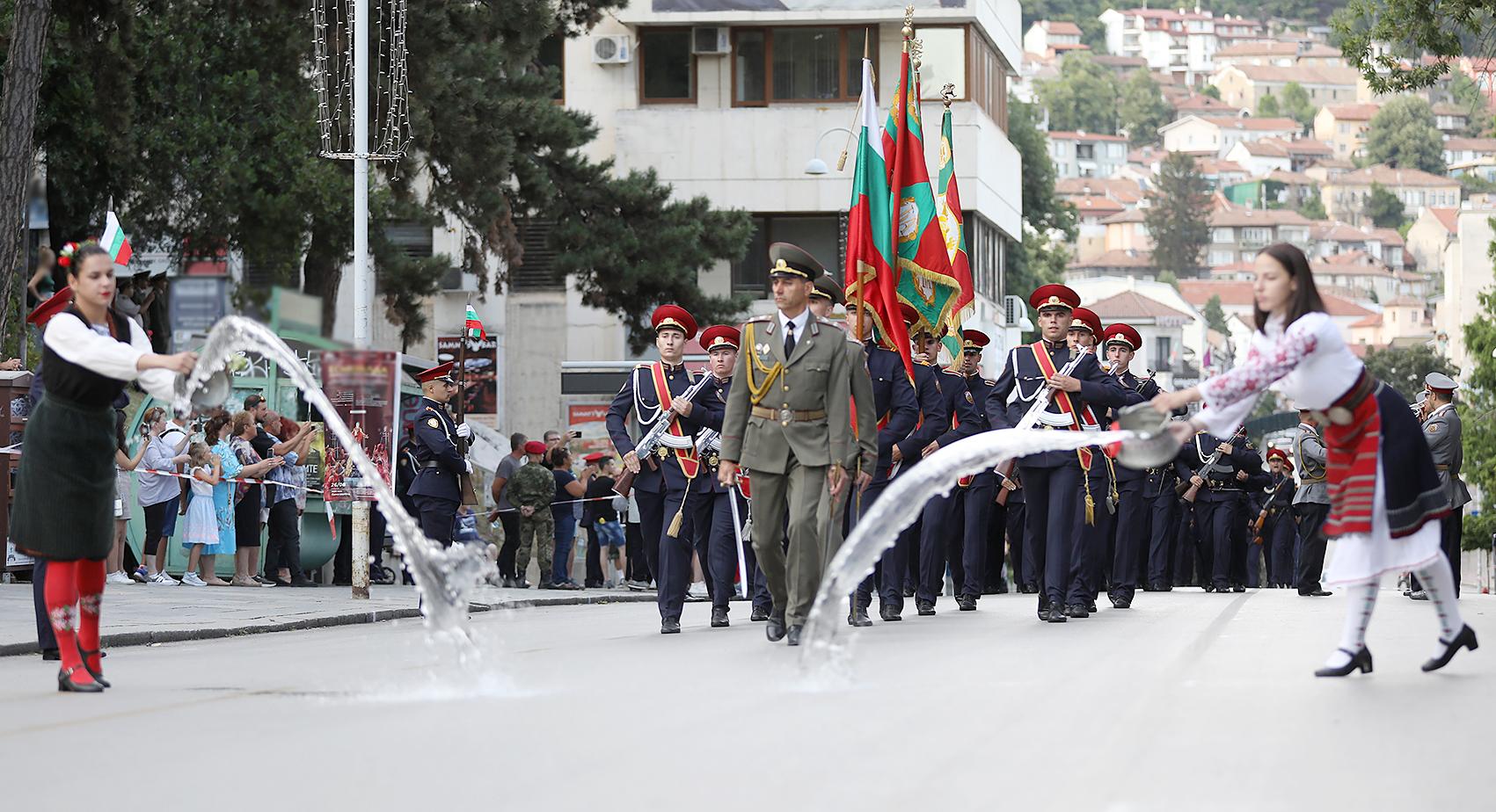 - armymedia.bg