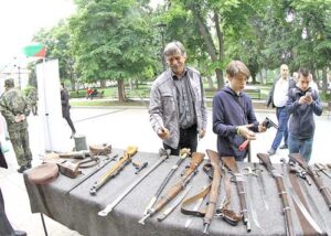 Посетителите на показа в Русе имаха възможност да видят оригинални уникати на хладни и огнестрелни оръжия 