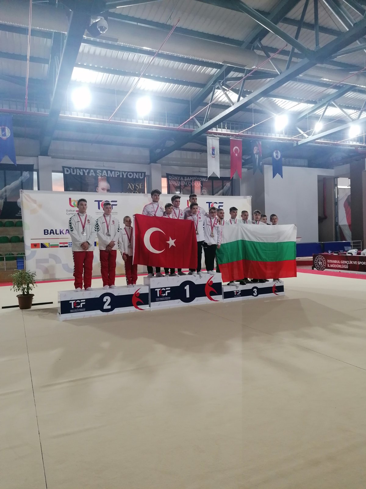 Бронзов медал за отбора на България на Балканските игри по спортна гимнастика в Истанбул