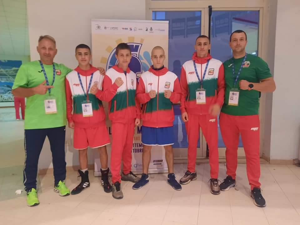 Нови четири български победи на Европейското по бокс в Италия