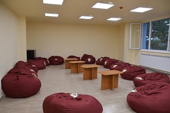 Откриха реновирания битов корпус във факултет „Артилерия, ПВО и КИС“ - armymedia.bg Откриха реновирания битов корпус във факултет „Артилерия, ПВО и КИС“