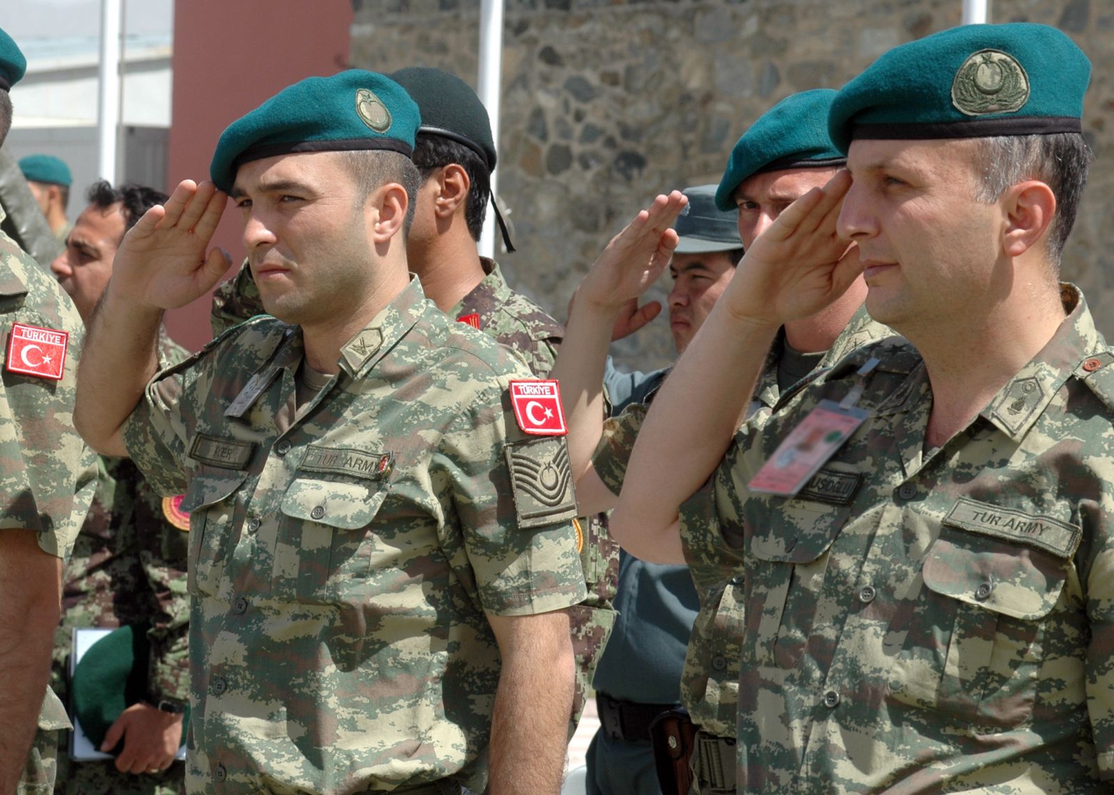 В Турция за първи път професионалните военни са повече от наборниците