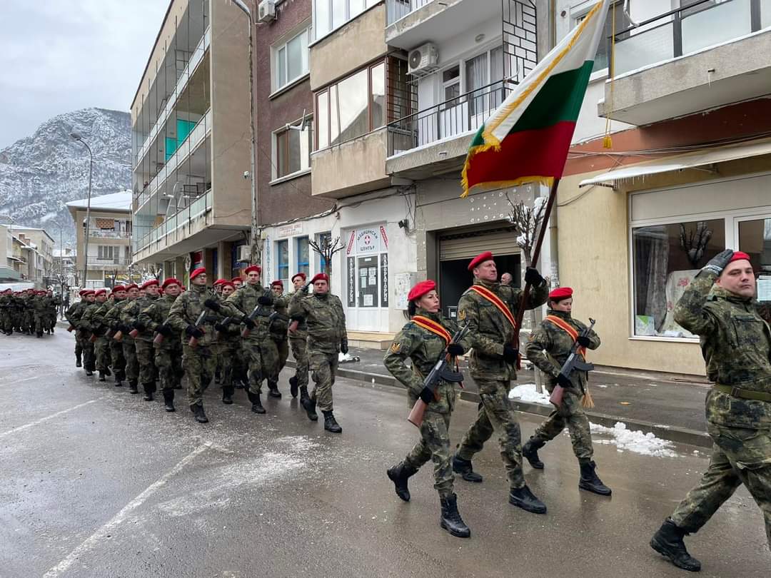 - armymedia.bg