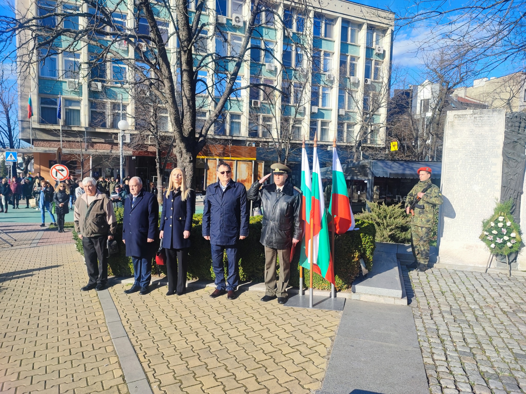 Участие на военнослужещи от Сухопътните войски в тържествен ритуал по повод 78-ата годишнина от Дравската епопея - armymedia.bg Участие на военнослужещи от Сухопътните войски в тържествен ритуал по повод 78-ата годишнина от Дравската епопея