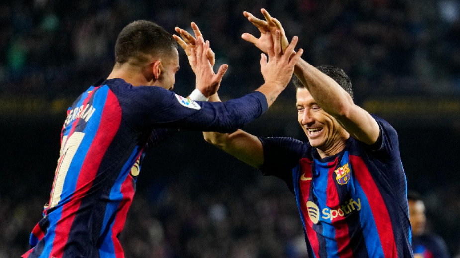 Барселона победи Осасуна с два гола през второто полувреме и оформи Ел Класико за Суперкупата на Испания