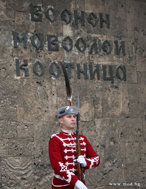 На Архангелова задушница се прекланяме пред паметта на загиналите български воини