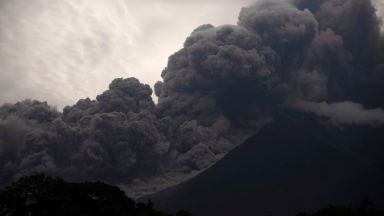 Засилена вулканична активност: Изригна Стромболи – „Фарът на Средиземноморието“