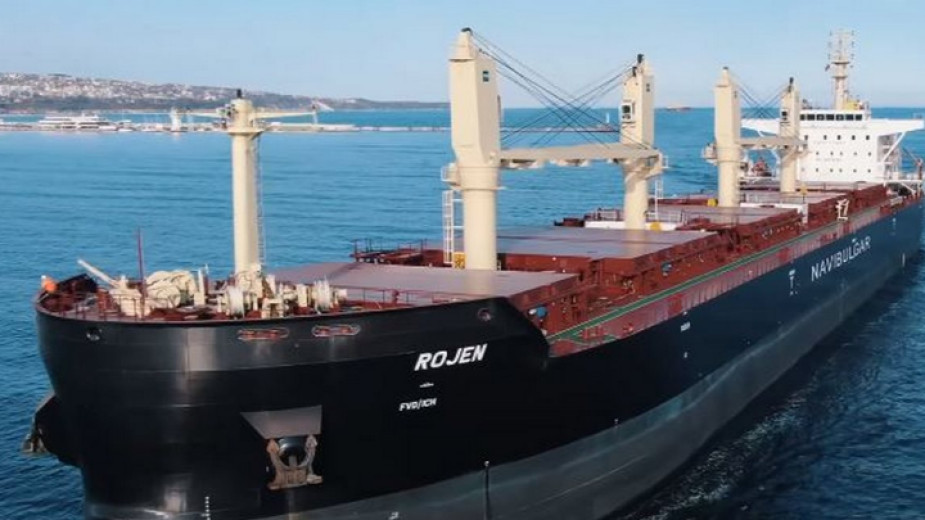 Българският кораб „Рожен“ е първият, който ще изнесе украинско зърно от Черноморск