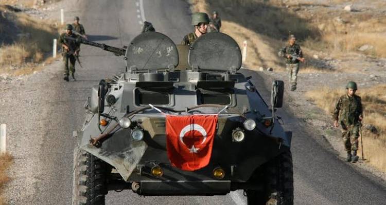 Тежки сражения между турски и кюрдски бойци в Северна Сирия