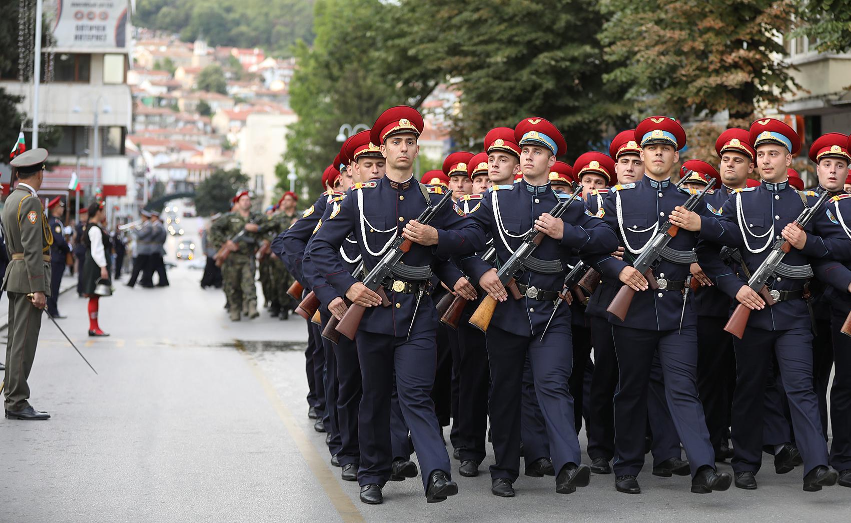 - armymedia.bg
