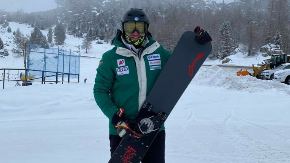 България с първи медал на Олимпийския фестивал в Италия. Петър Гергьовски е вицешампион в сноуборда, а Тервел Замфиров – 4-ти