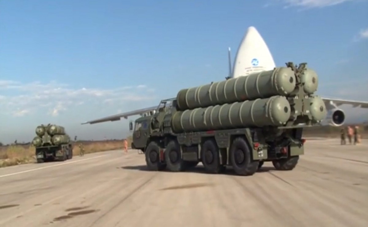НАТО притеснени – в Турция пристигна първата партида от руските системи С-400
