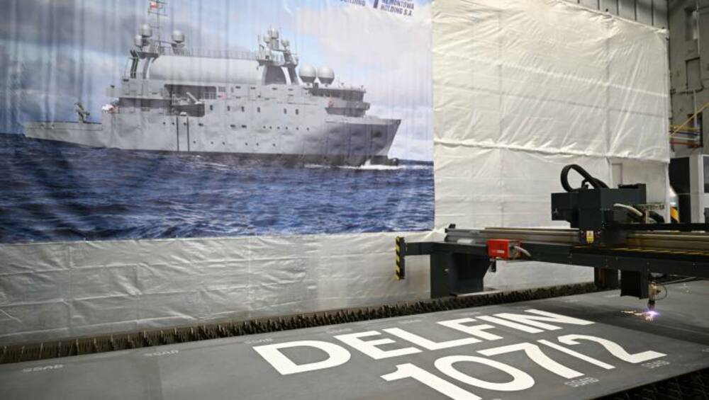 ПАП: Военноморските сили на Полша ще получат нов кораб за радиоелектронно разузнаване