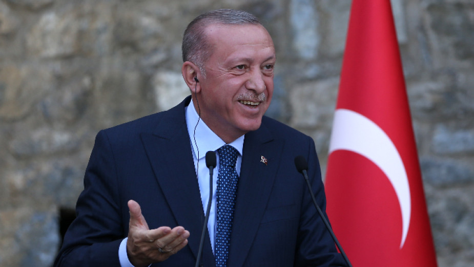 Турция се отказа да екпулсира някои западни дипломати