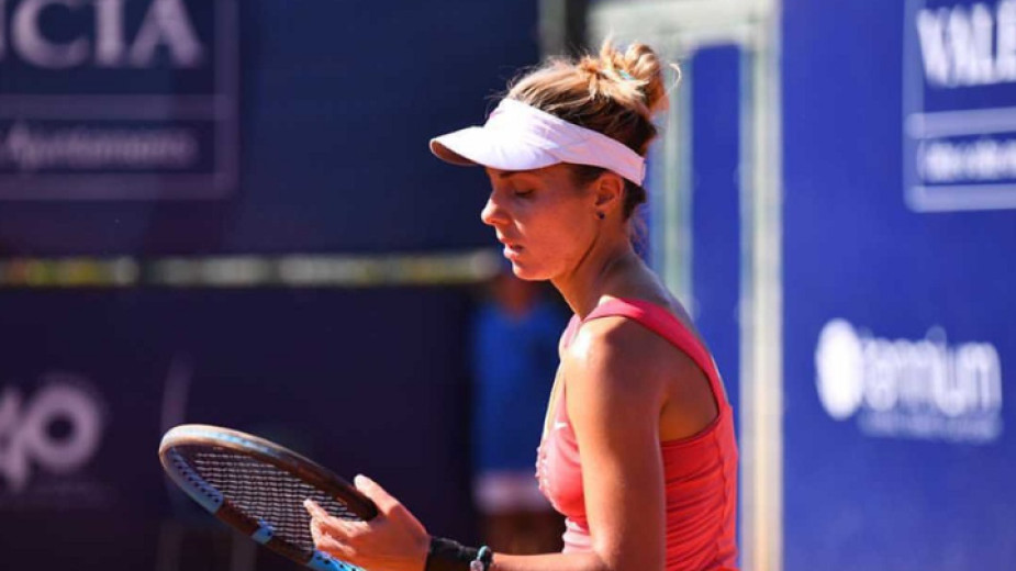 Виктория Томова се върна в топ 100 при тенисистките преди мача с Бренгъл на турнира в Доха