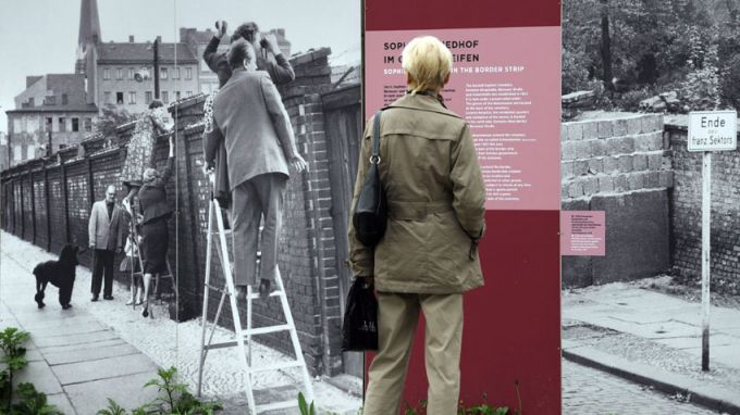 Германия отбеляза 33 години от падането на Берлинската стена
