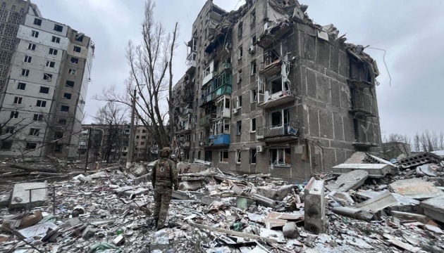 Украйна заяви, че ситуацията в Авдеевка, епицентър на боевете в източната част на страната, „на места е критична“