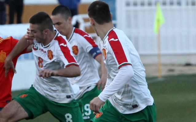 Антов се присъедини към младежкия национален отбор на България по футбол в Полша