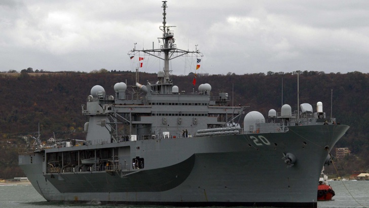 Десантен кораб на САЩ пристигна в Констанца
