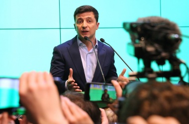 Зеленски ще наказва виновните за Донбас